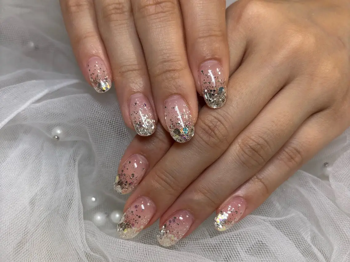 ネイル アートネイル ジェルネイル グラデーション ラメ(グリッター) ラメグラデーション Misaki Aries心斎橋店のネイルデザイン