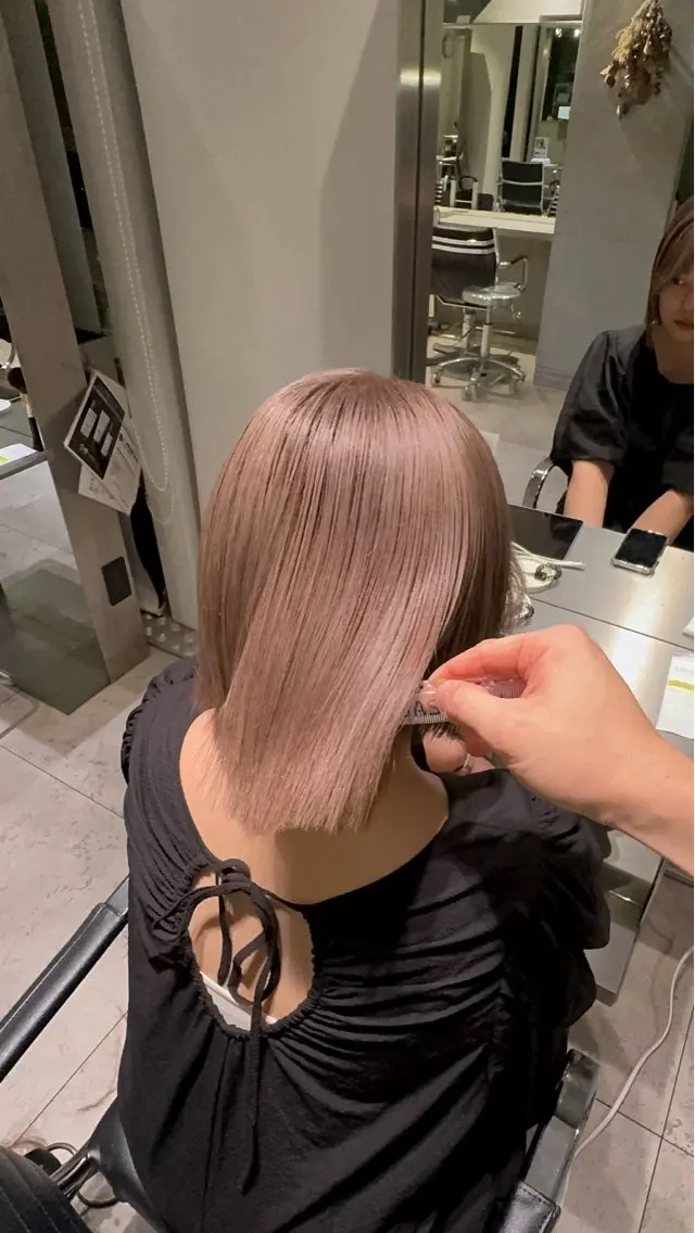 ショート カラー ブリーチ ケアブリーチ レイヤーカット ケアブリーチ レイヤーカットのヘアスタイル