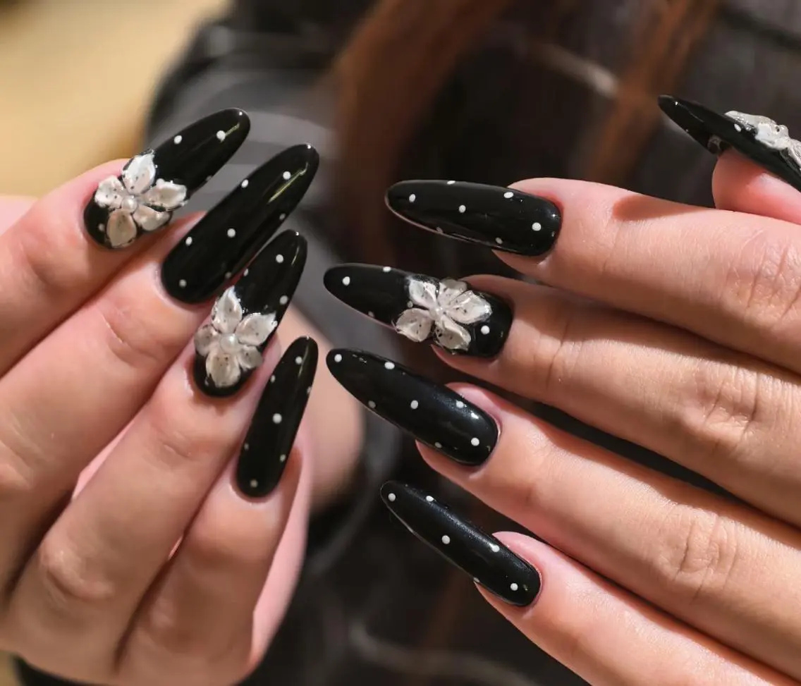 ネイル ハンドネイル ハンドケア 🍑 momo_nailのネイルデザイン