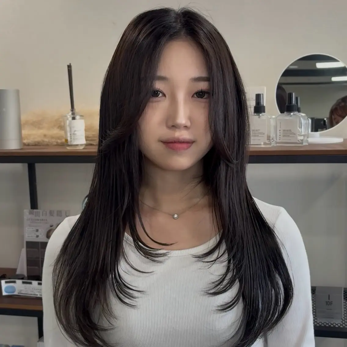 レイヤーカットorハッシュカット シャンプートリートメント付き🧴の写真