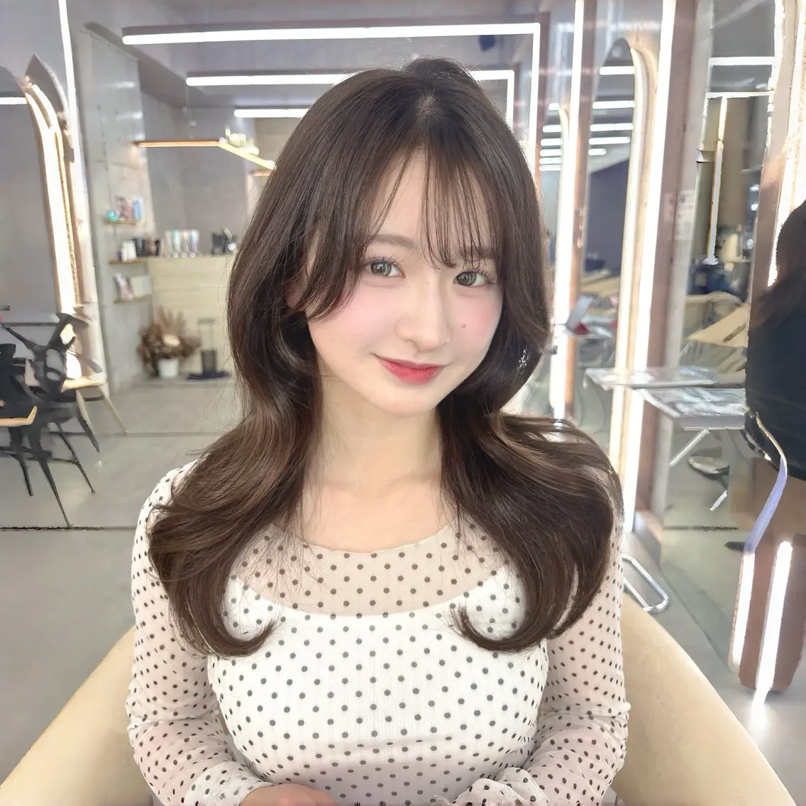 セミロング Hazuki🎀 /韓国ヘア/レイヤーのヘアスタイル