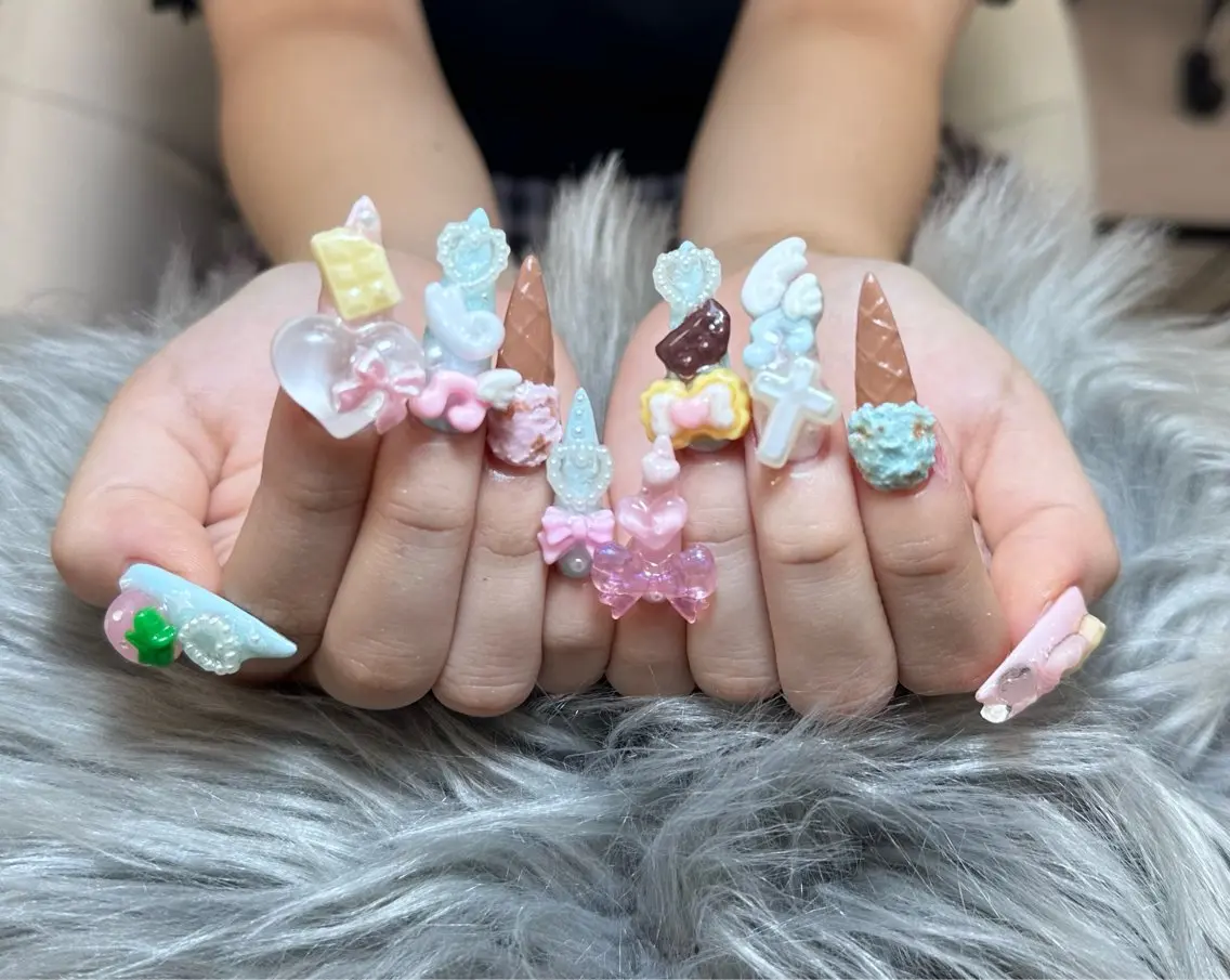 ネイル ハンドネイル ハンドケア Anh Nail 歌舞伎町のネイルデザイン
