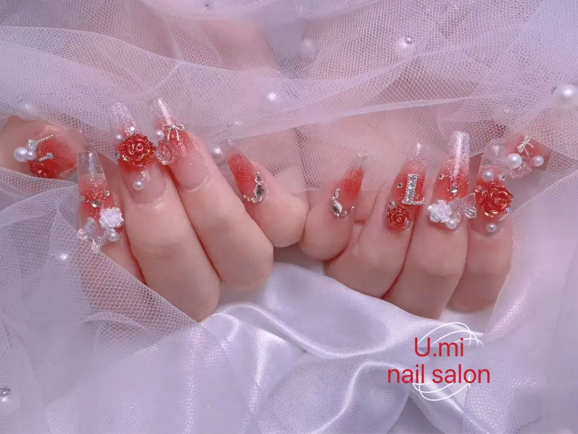 ネイル UMI ネイルサロン新宿🎀のネイルデザイン