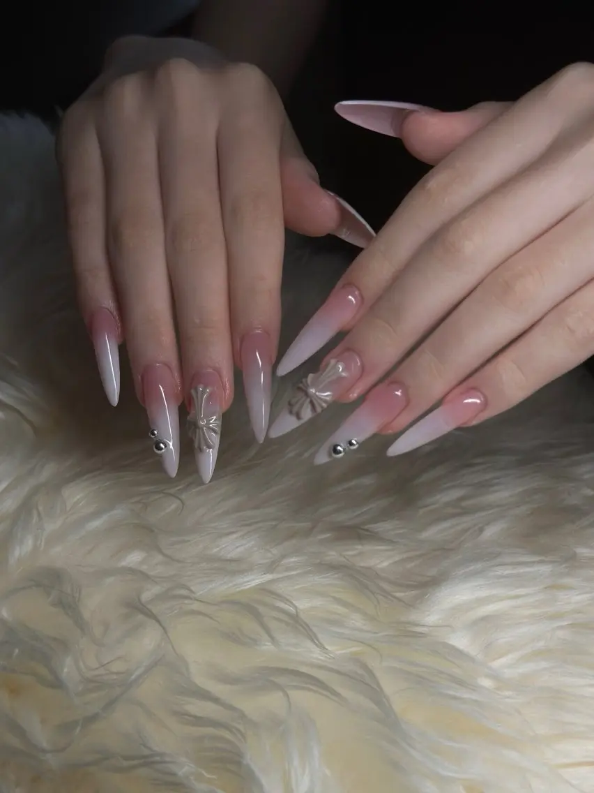 ロング ハンドネイル ticano nailのネイルデザイン
