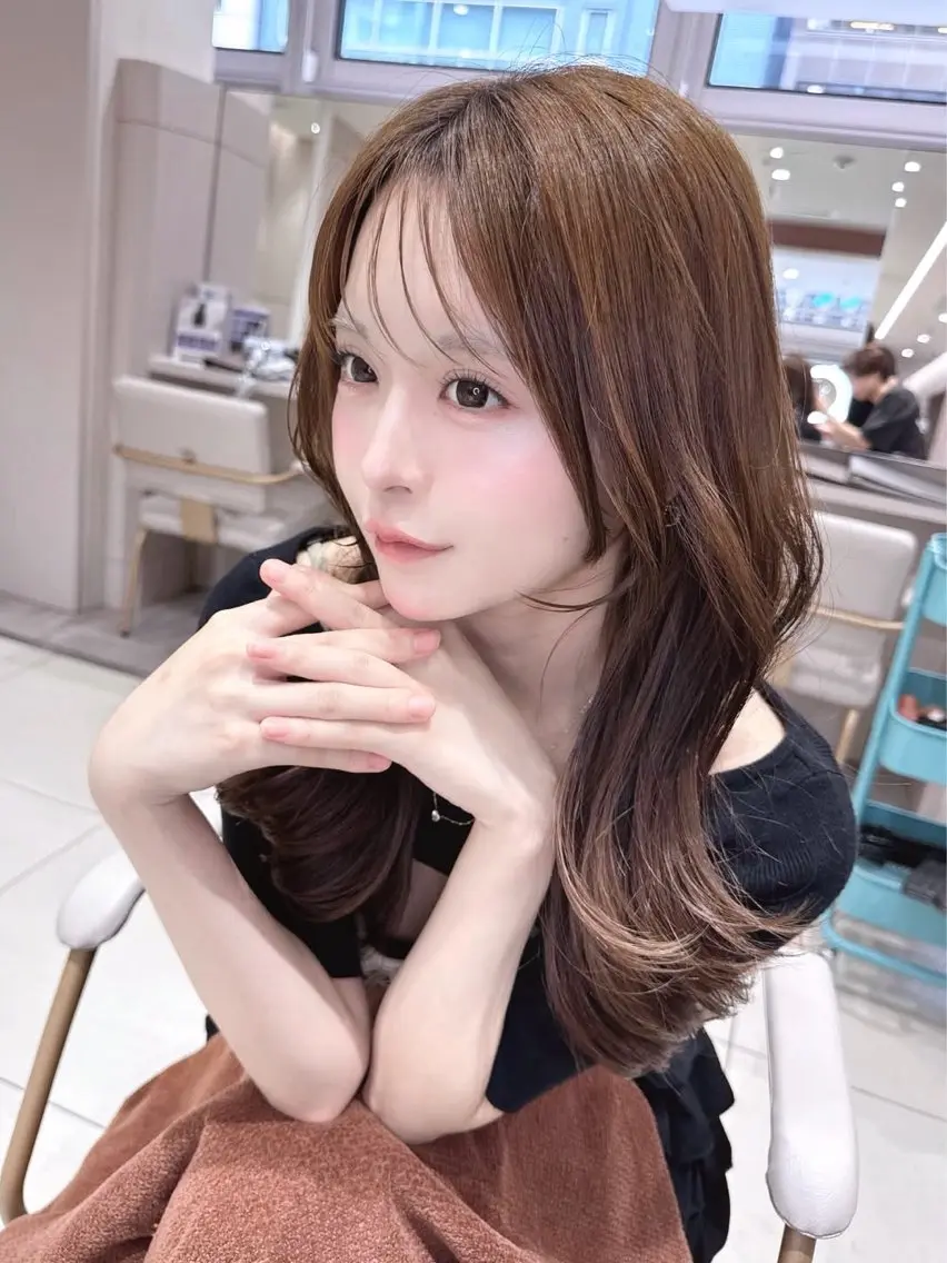 ロング カラー カット ヘアカラー トリートメント ヘッドスパ ヘアセット 韓国ヘア/レイヤー/ 顔まわり/りょーとのヘアスタイル