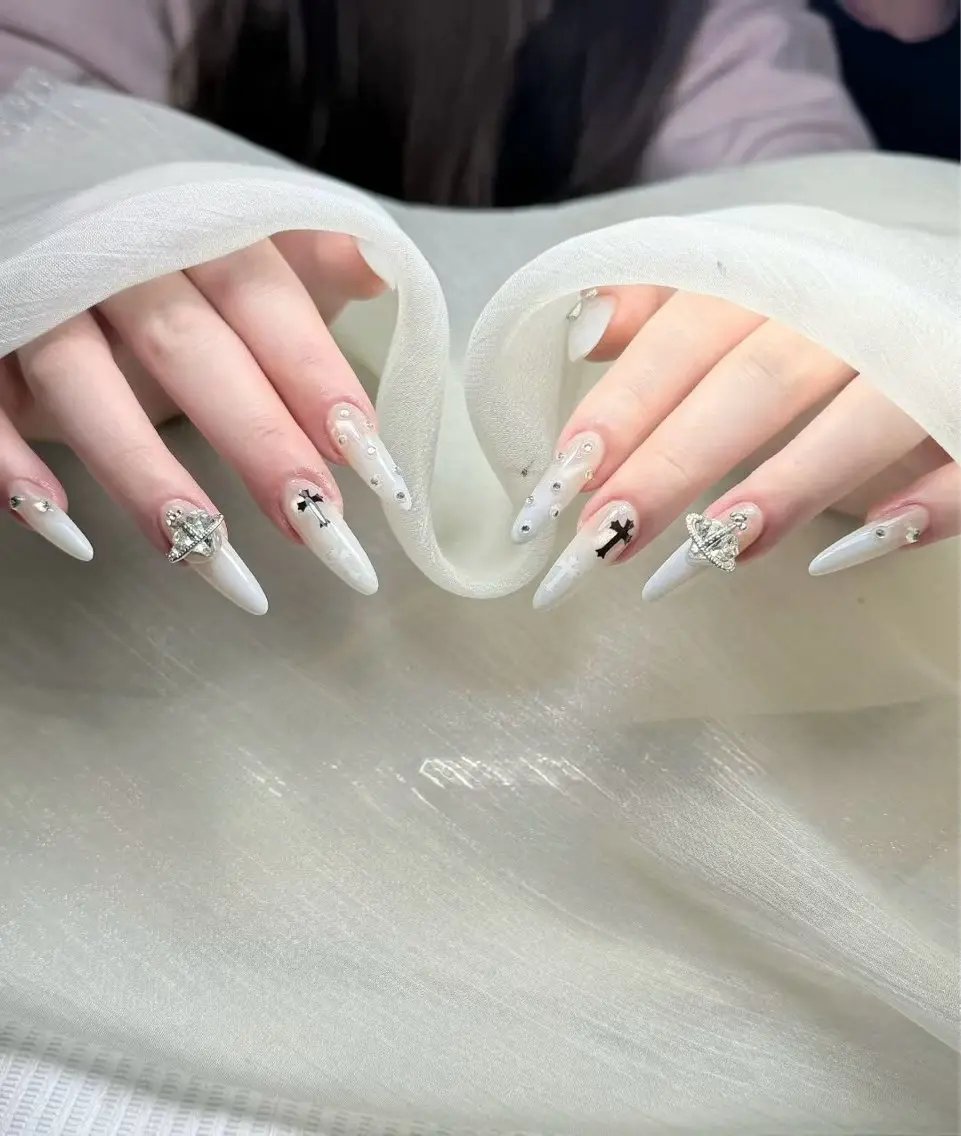 ネイル ゴージャス ハンドネイル YUAN Nailのネイルデザイン