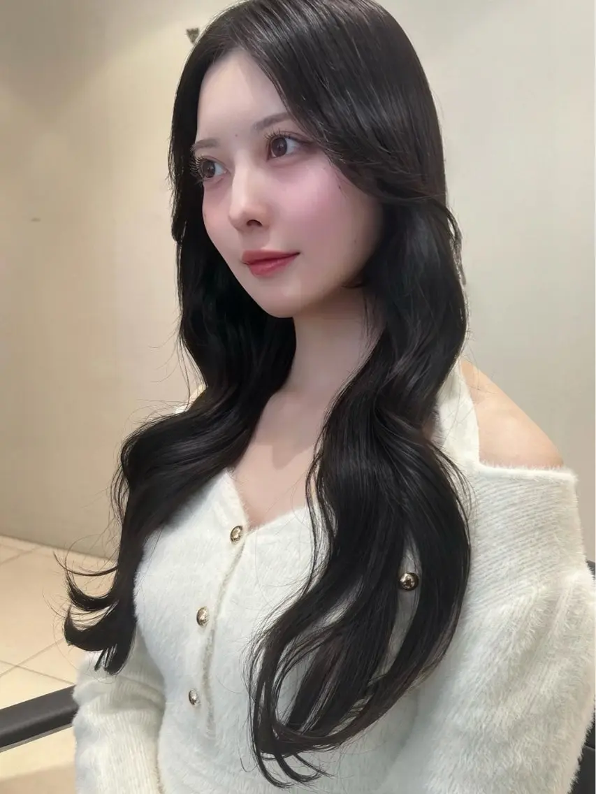 ロング カラー 透明感カラー ダークグレー ダークグレージュ グレージュ ヘアカラー トリートメント 髪質改善×透明感カラ ー/新宿/SHOKIのヘアスタイル