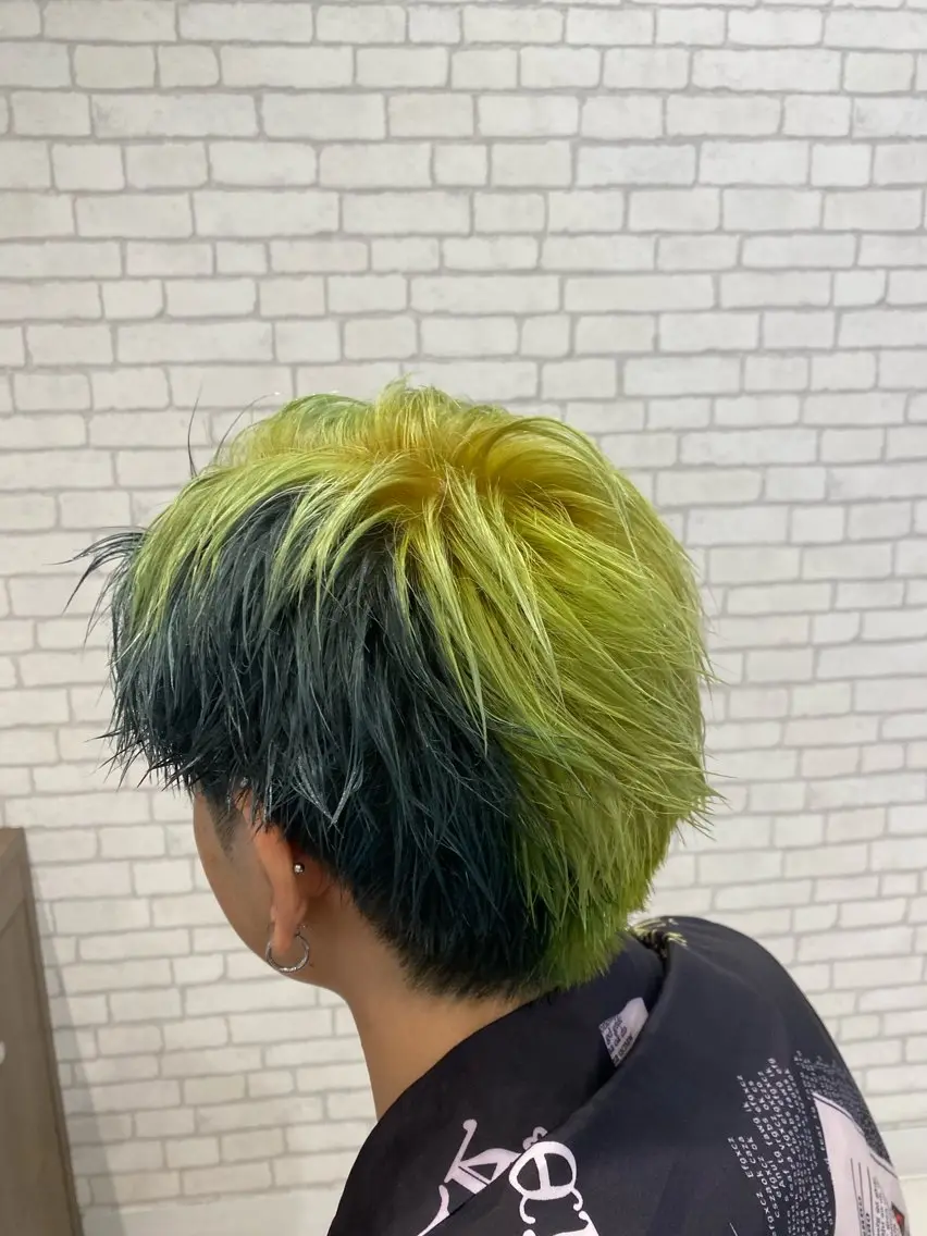 カラー メンズ 飯塚 竜之介のヘアスタイル