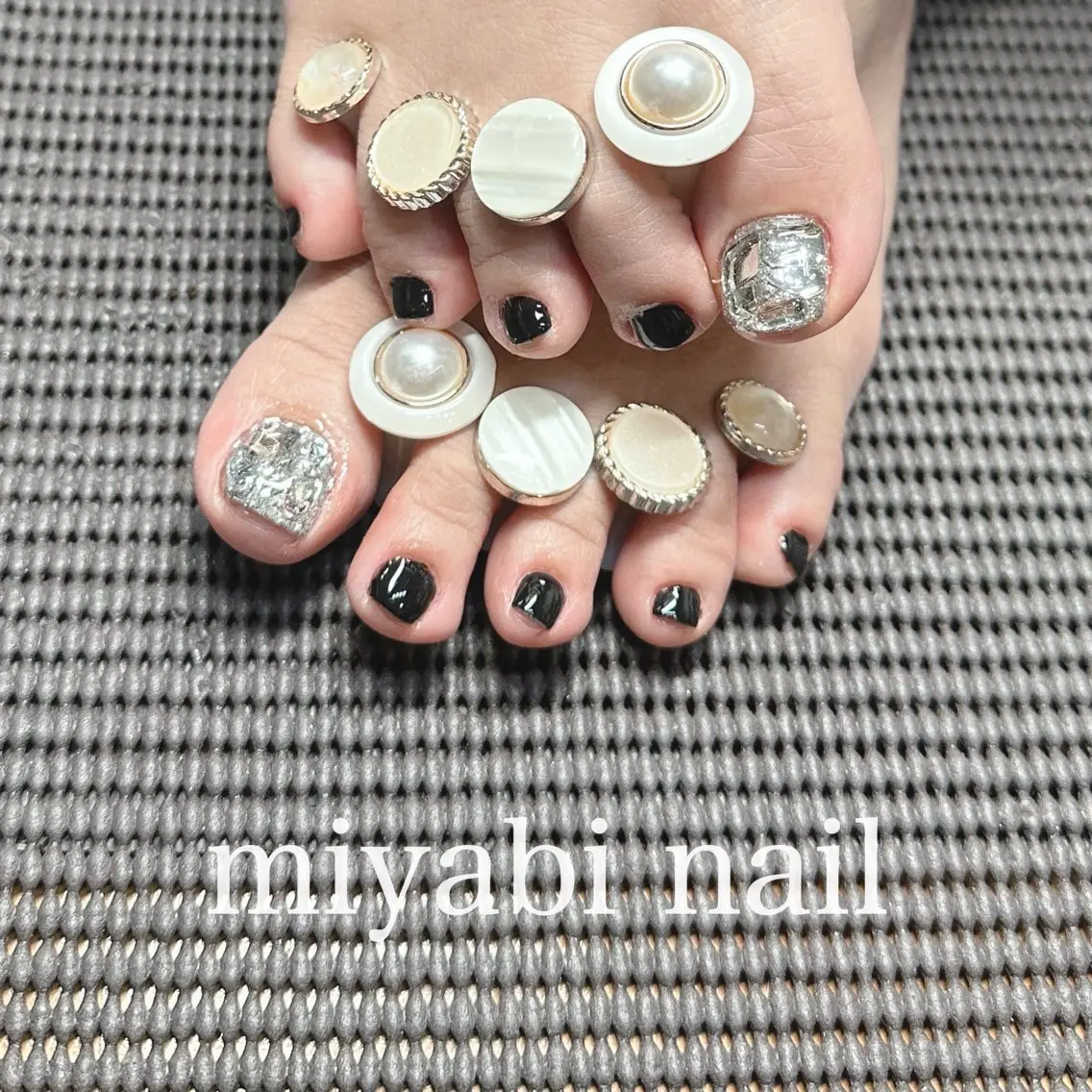 ネイル フットネイル ジェルネイル フットネイル miyabi nail 桂川駅近くのネイルデザイン