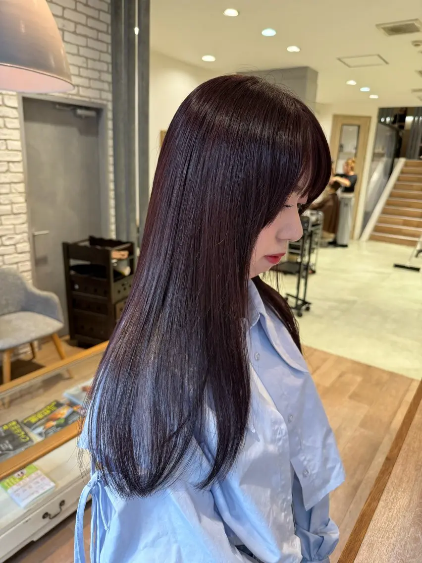 ロング カット ヘアカラー トリートメント 🩰 柔らかいカラー tomomi🌛のヘアスタイル