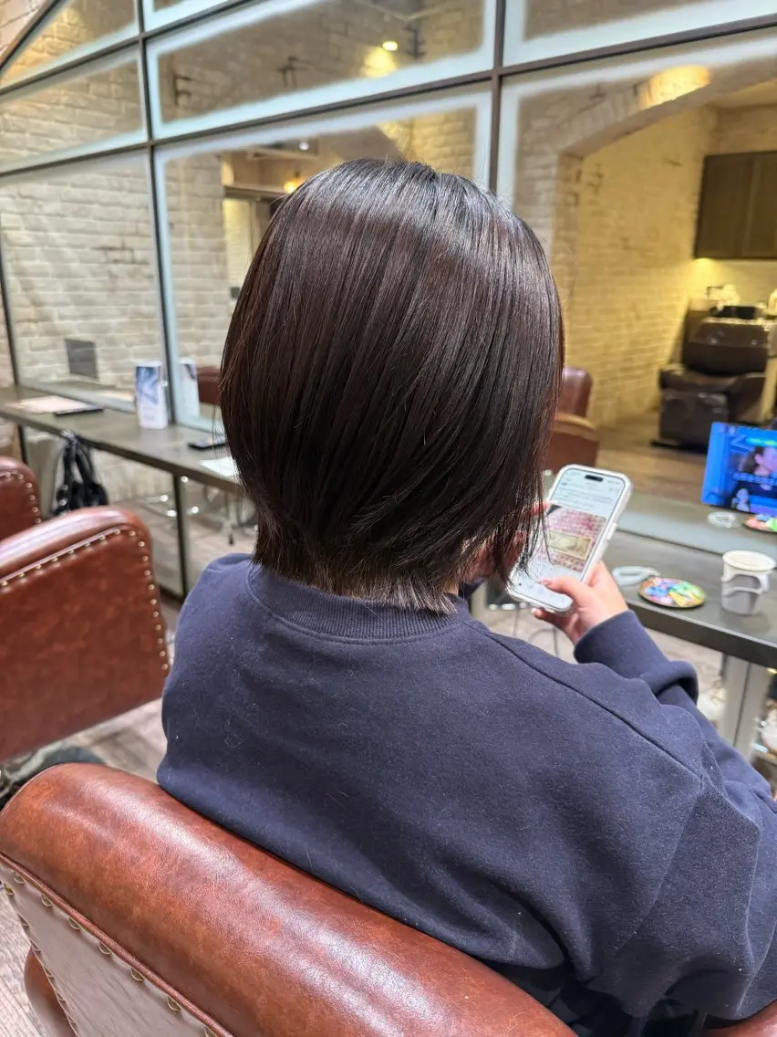ミディアム ボブレイヤー ボブ レイヤーカット カットパーマ3000 円/水曜日モデルのヘアスタイル