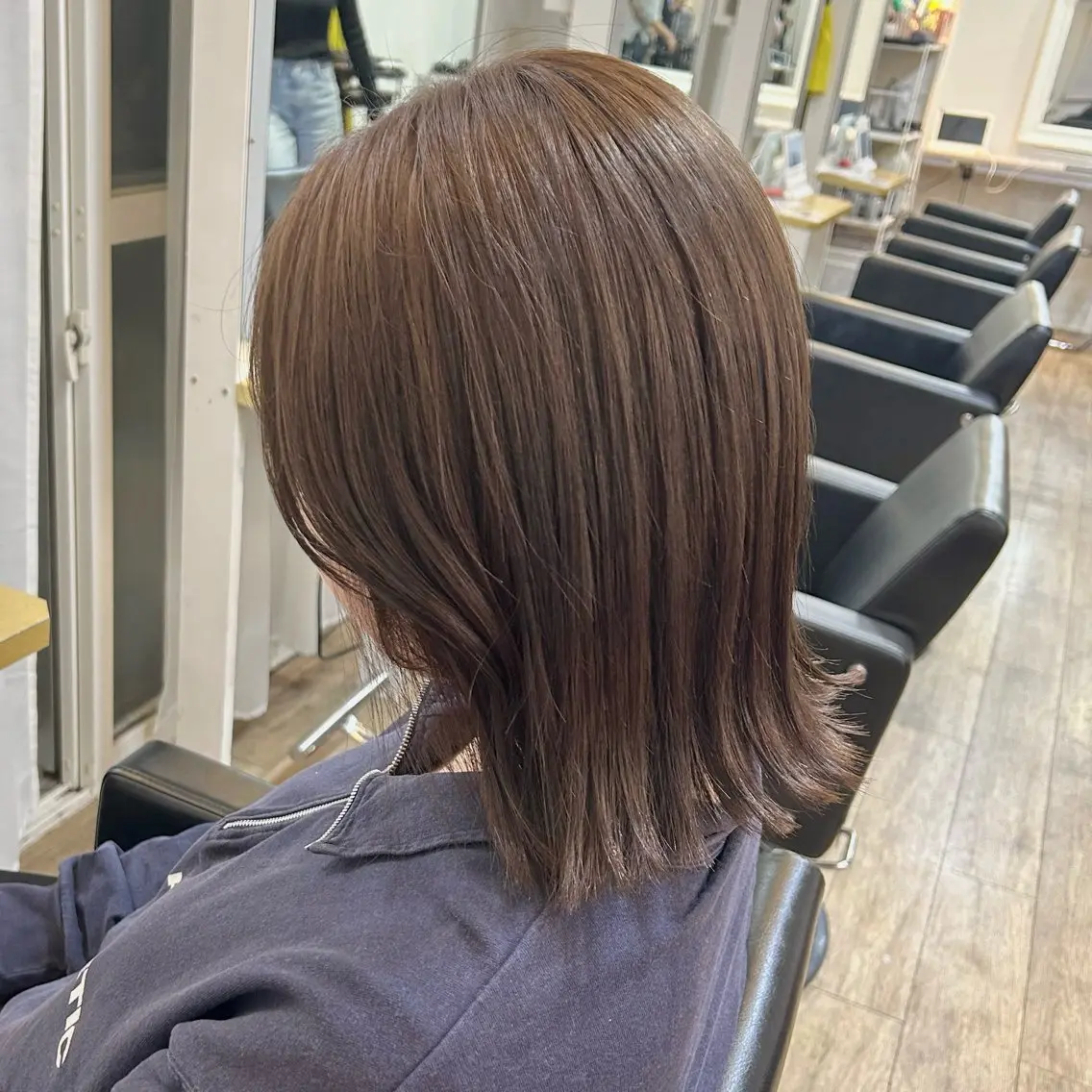 ミディアム カラー ベージュカラー ブリーチ ブラウンカラー ショコラベージュ 透明感カラー ヘアカラー トリートメント ブリーチなしベージュ /ヘアセット/ミユのヘアスタイル