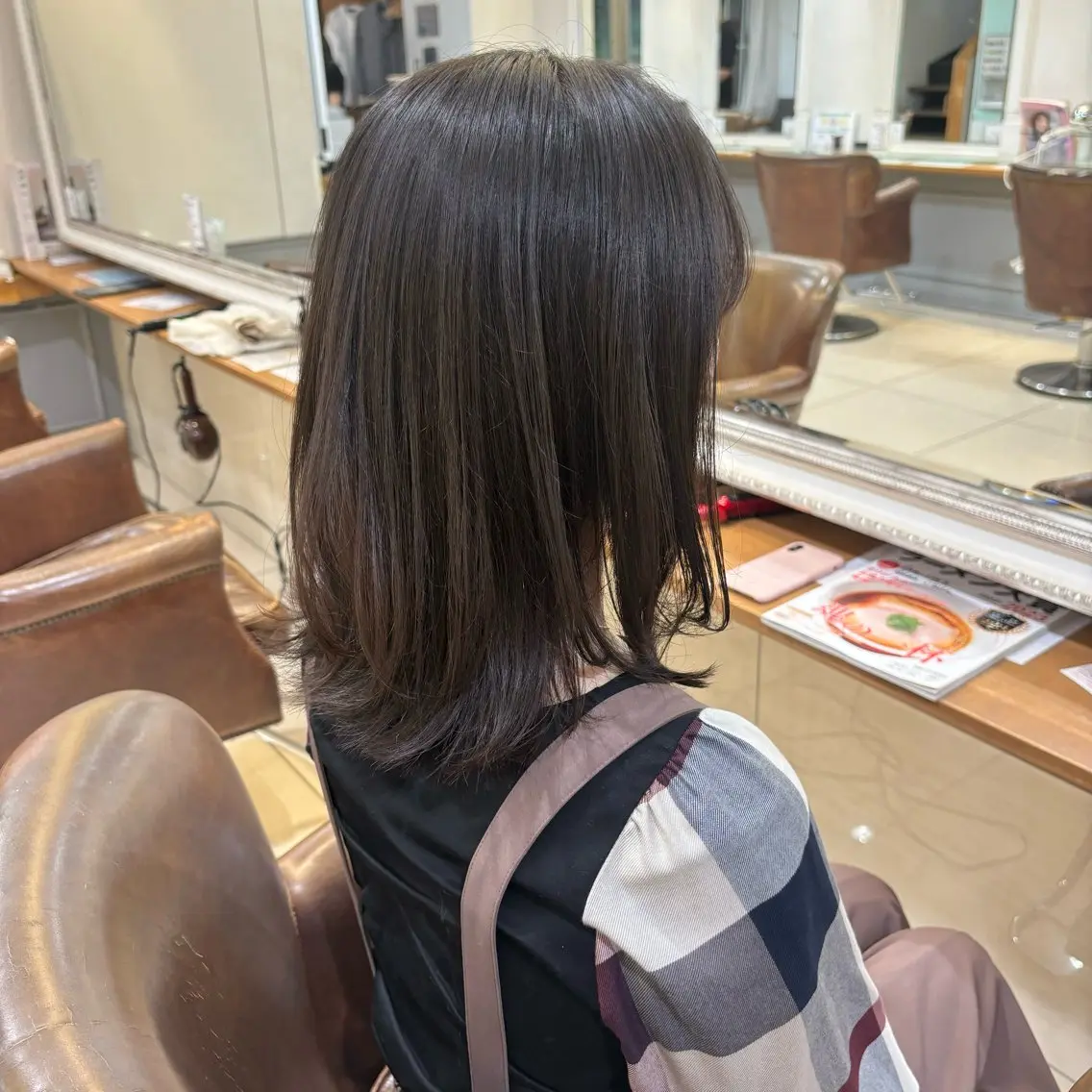 セミロング レイヤーカット 酸性ストレート 🫧 nanaco🫧のヘアスタイル