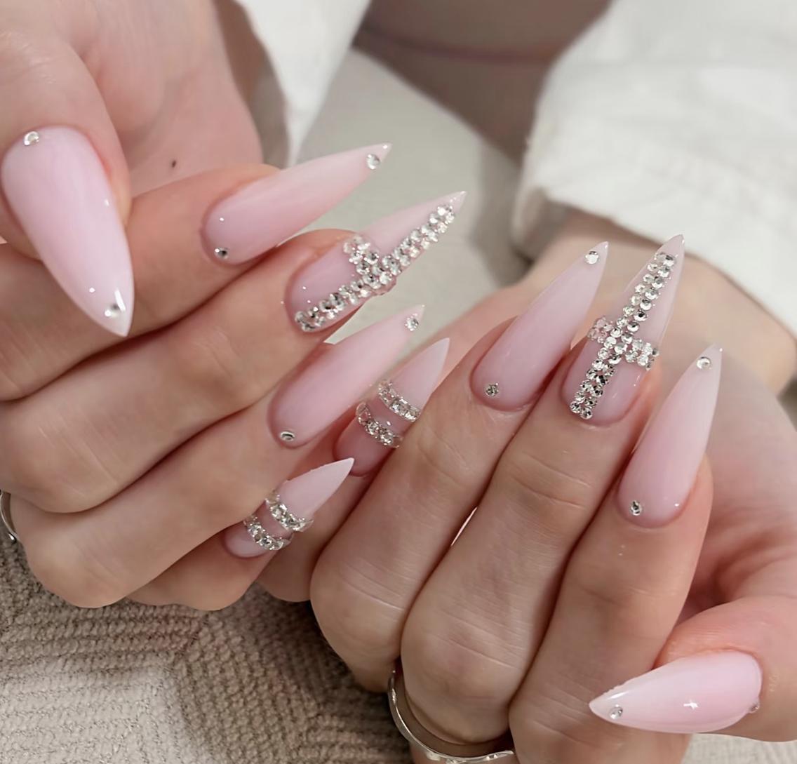 ネイル ハンドネイル 🎀 Ayaka_nailのネイルデザイン