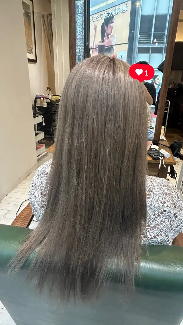 カラー 透明感カラー カット トリートメント Flora yamashitaのヘアスタイル