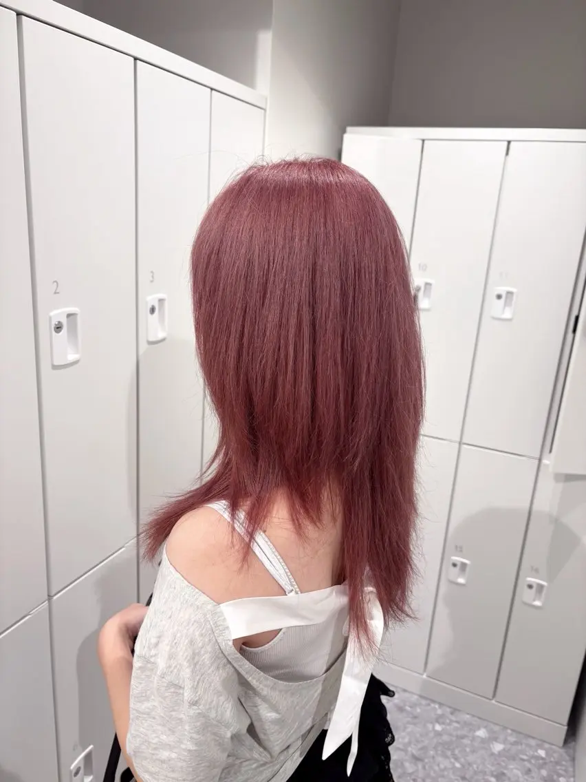 ロング カラー ピンクカラー ヘアカラー トリートメント 中山 ちかのヘアスタイル