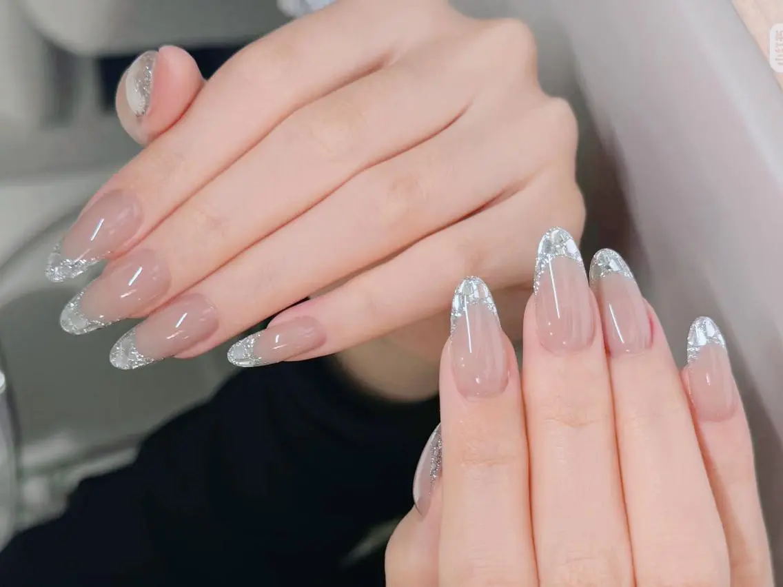 ネイル オーロラネイル チークネイル 長さ出し フットネイル フレンチネイル ハンドネイル ハンドケア yumi nailのネイルデザイン