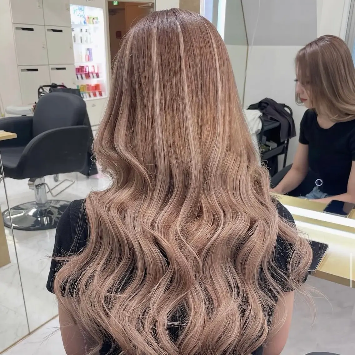 ロング カラー シールエクステ ブリーチ ケアブリーチ ダブルカラー インナーカラー ヘアカラー エクステ 🔗透明感カラー🔗 エクステ✂️はるちかのヘアスタイル