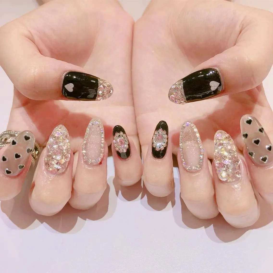 ネイル マグネットネイル ニュアンスネイル ピンク 冬ネイル Lee Nailsのネイルデザイン