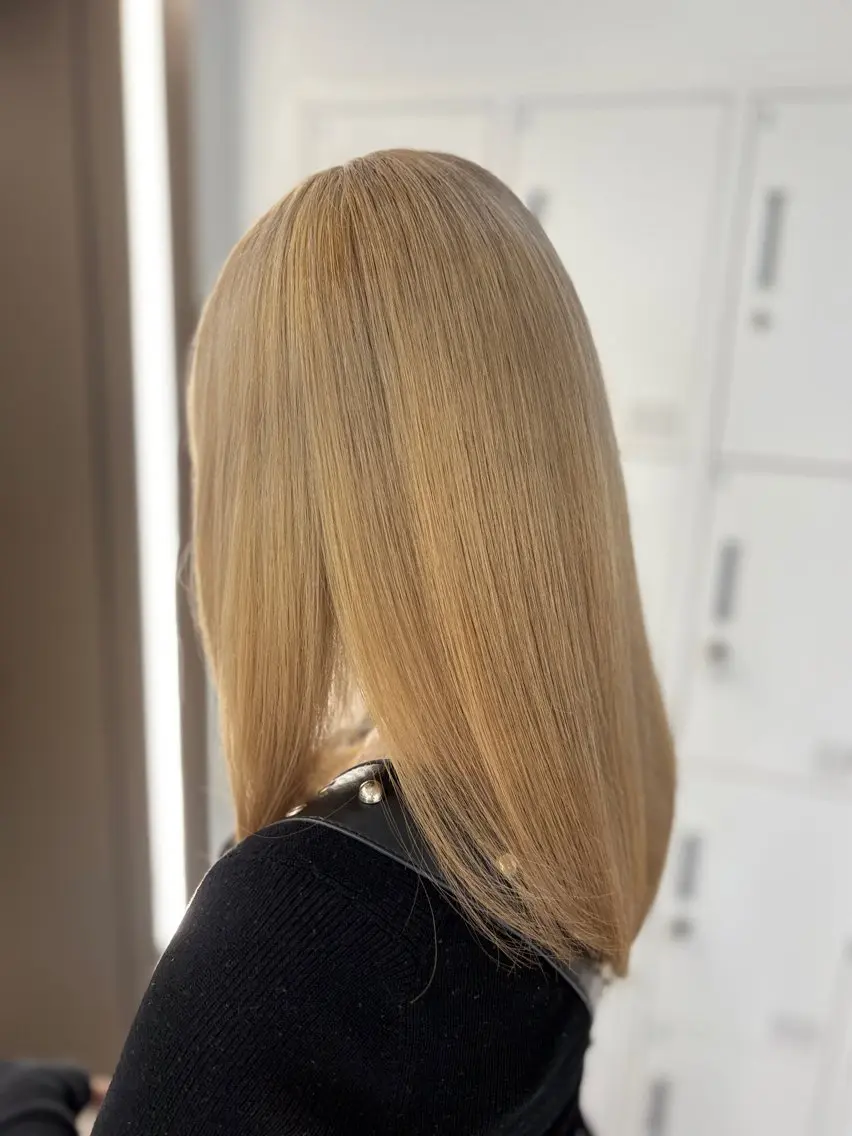 セミロング 艶髪🫧縮毛矯正 しみずりんねのヘアスタイル