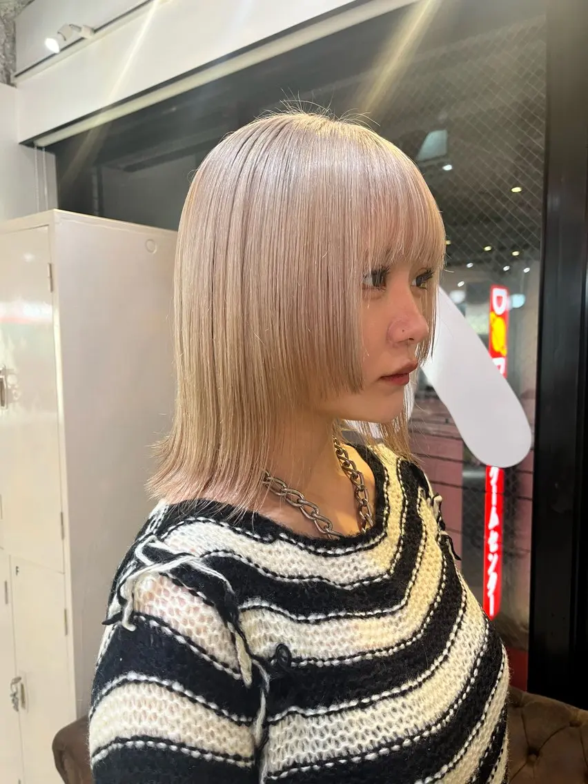 ミディアム カラー カット ヘアカラー トリートメント ヘアセット ハイトーンを育てる ブリーチカラー/牧原のヘアスタイル