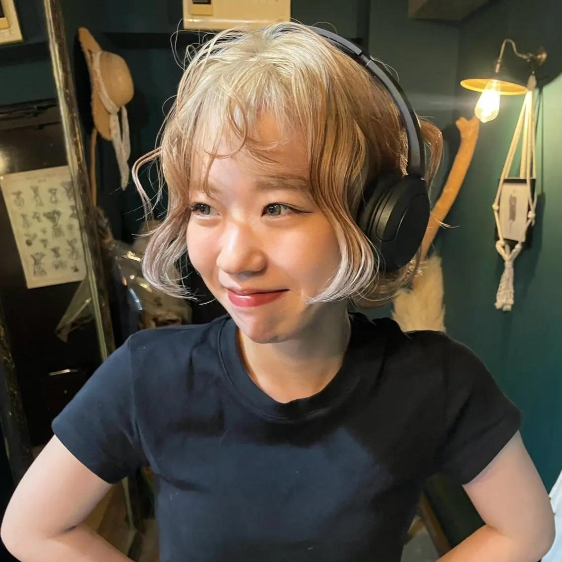 ミディアム カット ヘアカラー パーマ 縮毛矯正 トリートメント vivre libreのヘアスタイル