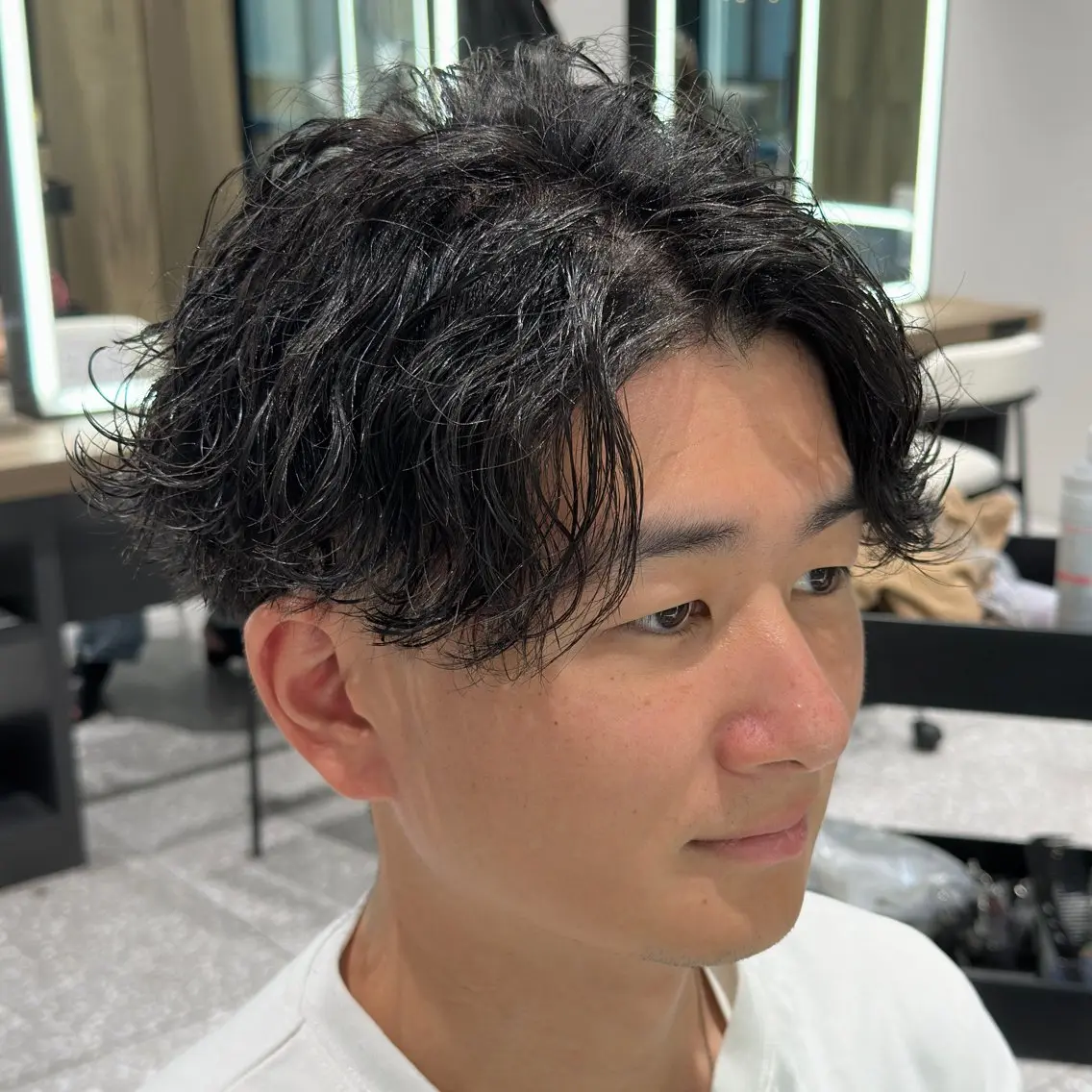 パーマ メンズ センターパート 波巻きパーマ レイヤー/グレージュ メンズパーマのヘアスタイル