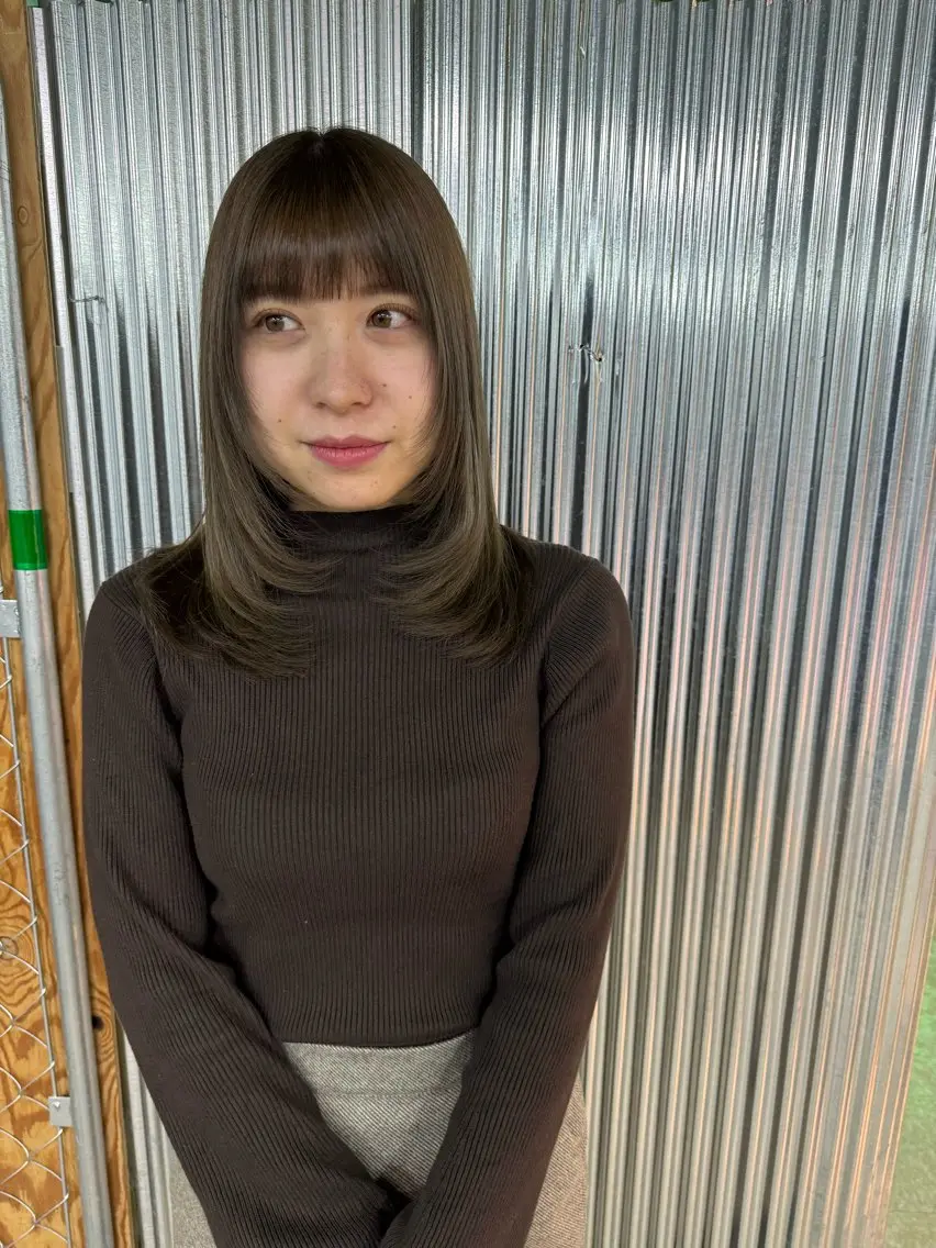 セミロング カラー 美髪ナチュラルヘア のぐちよしきのヘアスタイル