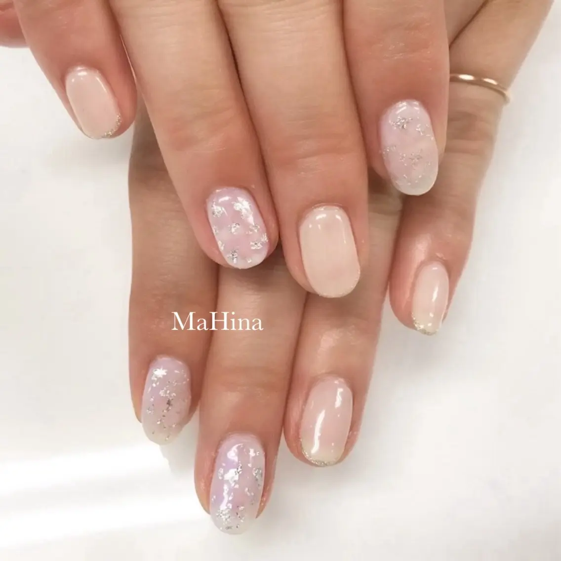 ネイル ジェルネイル キラキラネイル ワンカラーネイル シンプルネイル Le Vernis MaHina・まひなのネイルデザイン