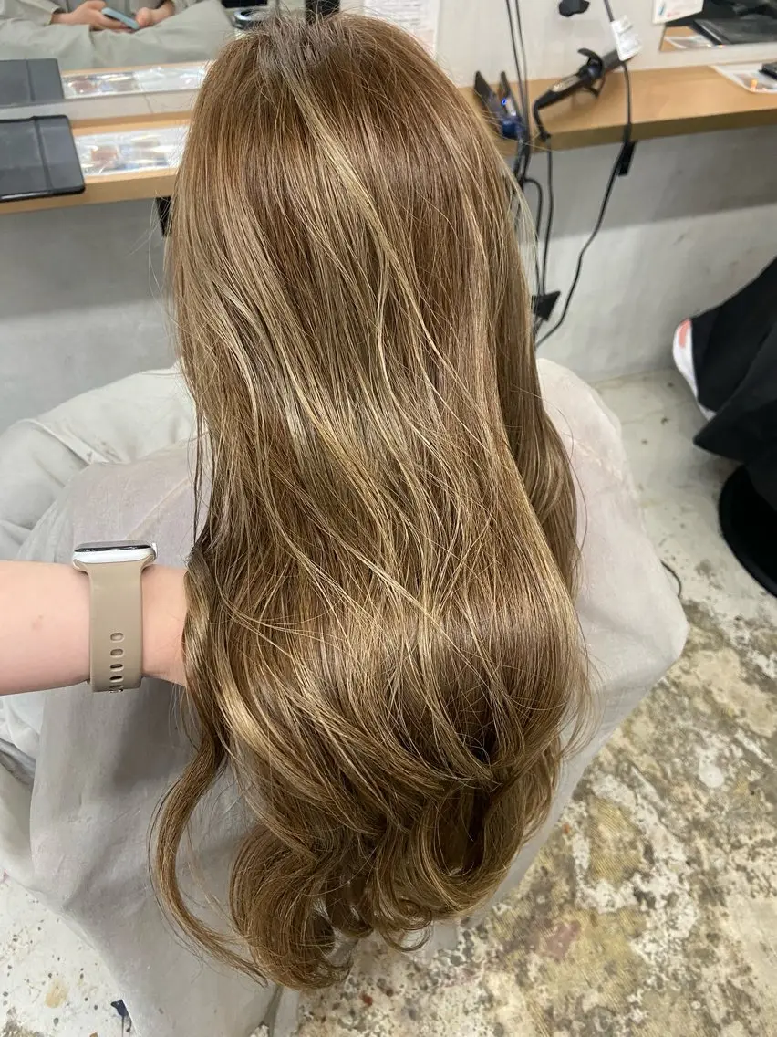 ロング カラー ヘアカラー 安住 日花のヘアスタイル