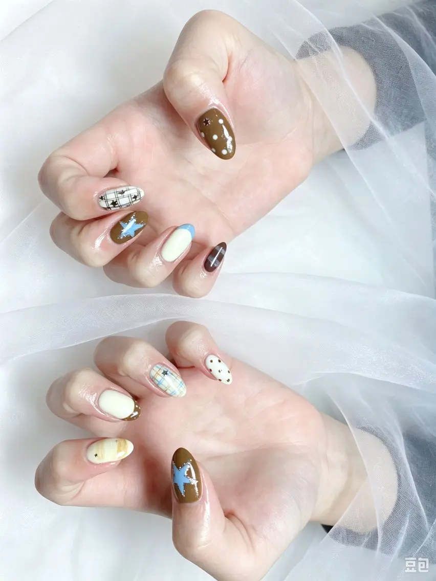 ネイル 大久保アオnail リサのネイルデザイン