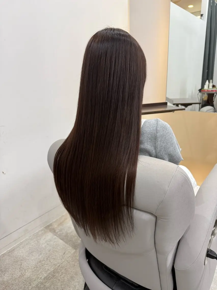 ロング パーマ 髪質改善 ストレートパーマ カット 縮毛矯正 SLOW🫧 ルナ🫧のヘアスタイル