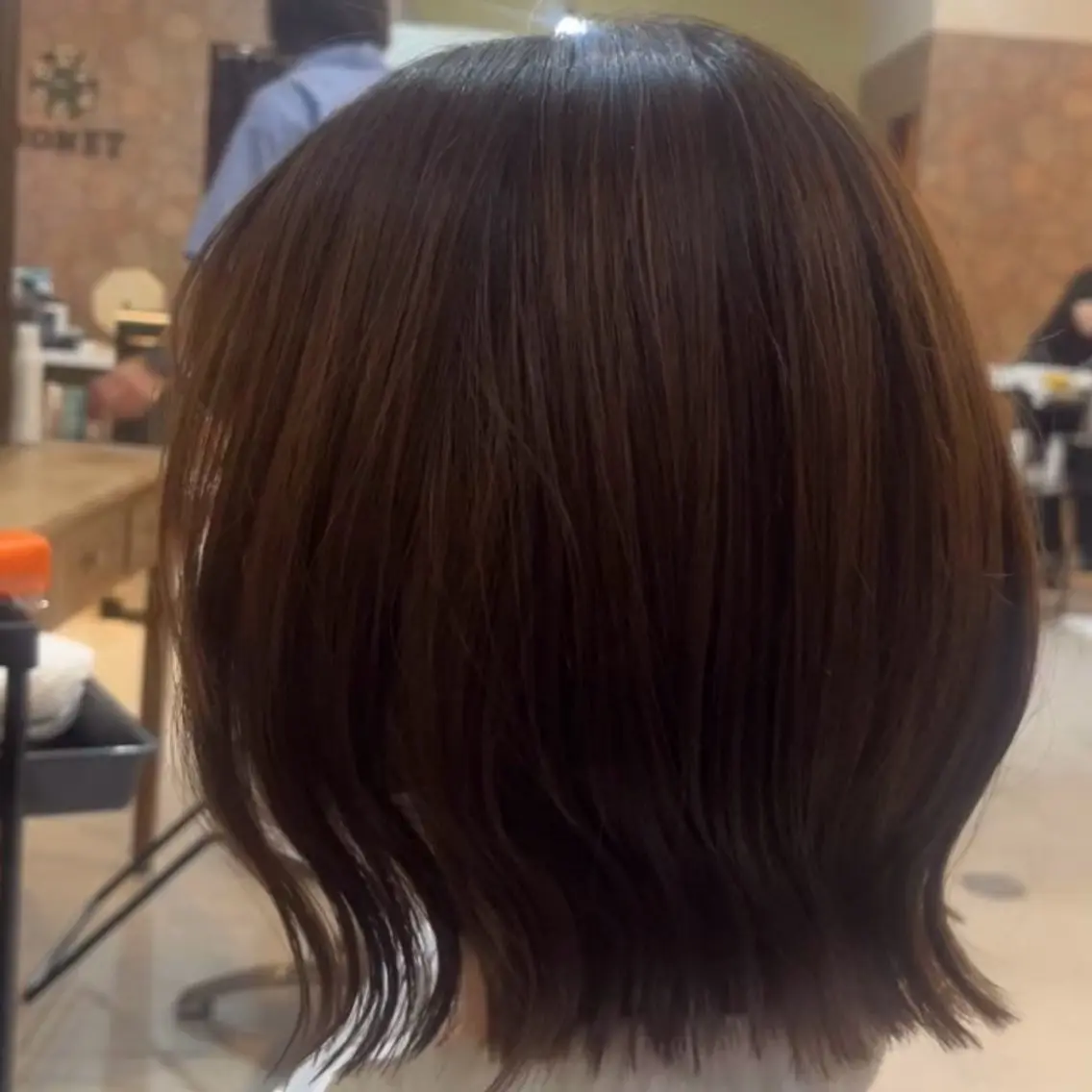 ミディアム ボブ 外ハネヘア 藤本 哲平のヘアスタイル