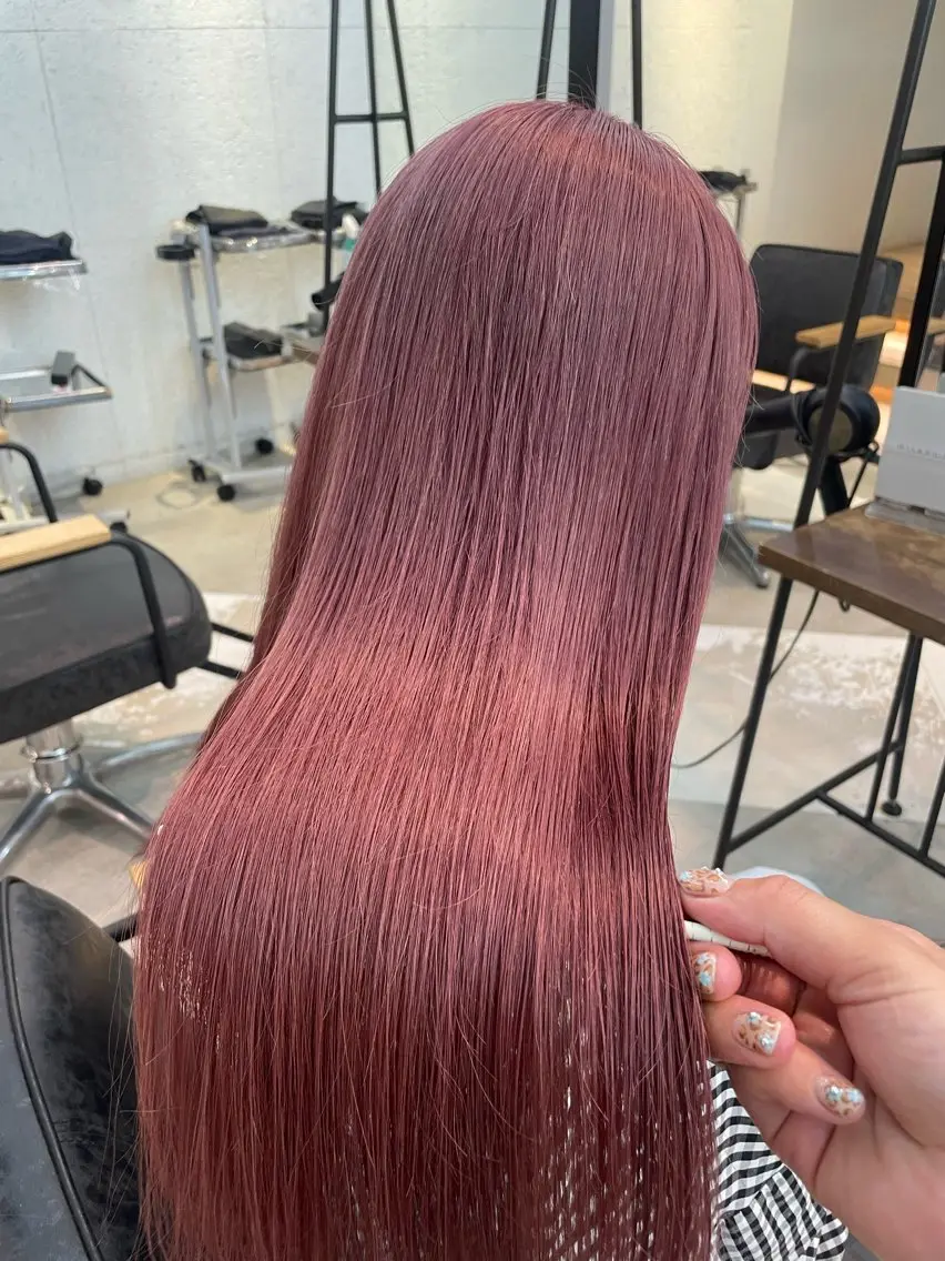 カラー ヘアカラー 🎀ボブ+ハイトーン シュカ👶🏻のヘアスタイル