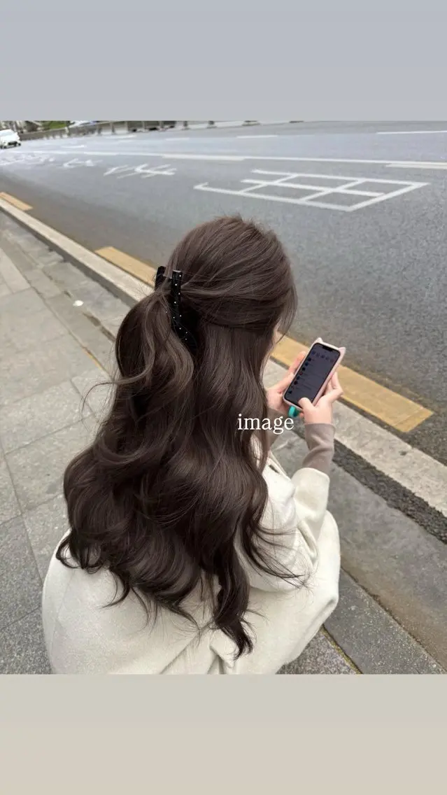 ロング ヘアカラー トリートメント aoi🍀暖色 /透明感カラー♡のヘアスタイル