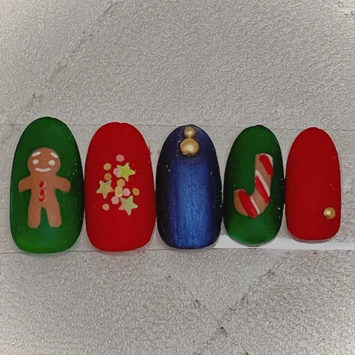 ネイル マットネイル ニュアンスネイル ワンカラーネイル 冬ネイル クリスマス ハンドネイル Mary nail .narumiのネイルデザイン
