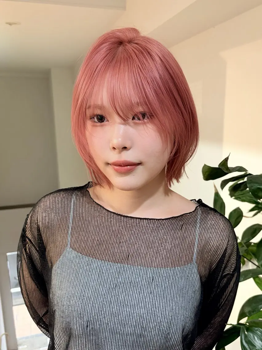 ショート カラー ヘアカラー トリートメント ハッシュカット&艶々 ハイトーン/ミワのヘアスタイル