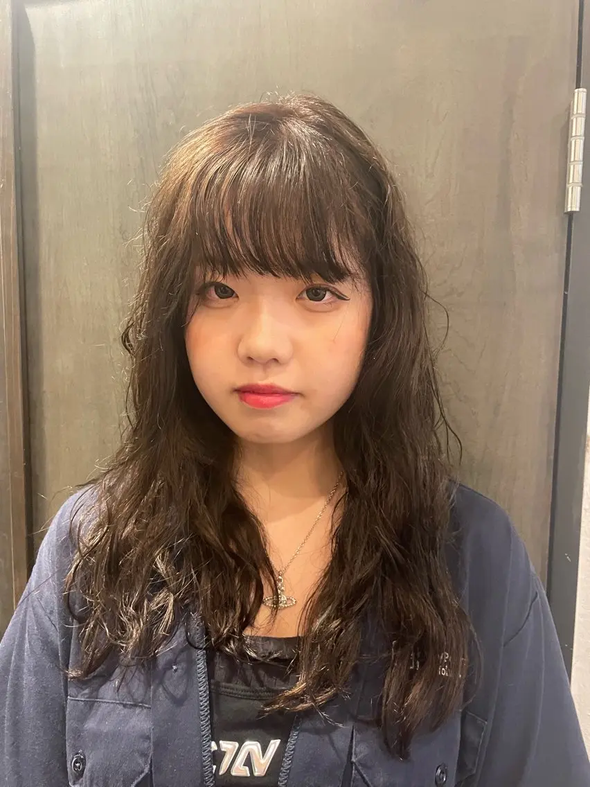 セミロング カラー パーマ セミロングパーマ 梨子🐣艶カラー🌈 ダメージレス💖のヘアスタイル