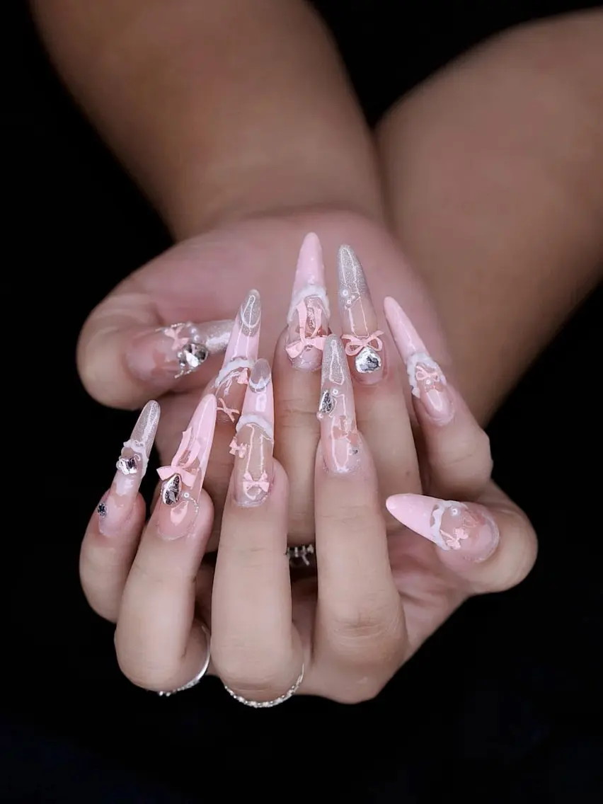 ミディアム ティキ Pono Nailsのネイルデザイン