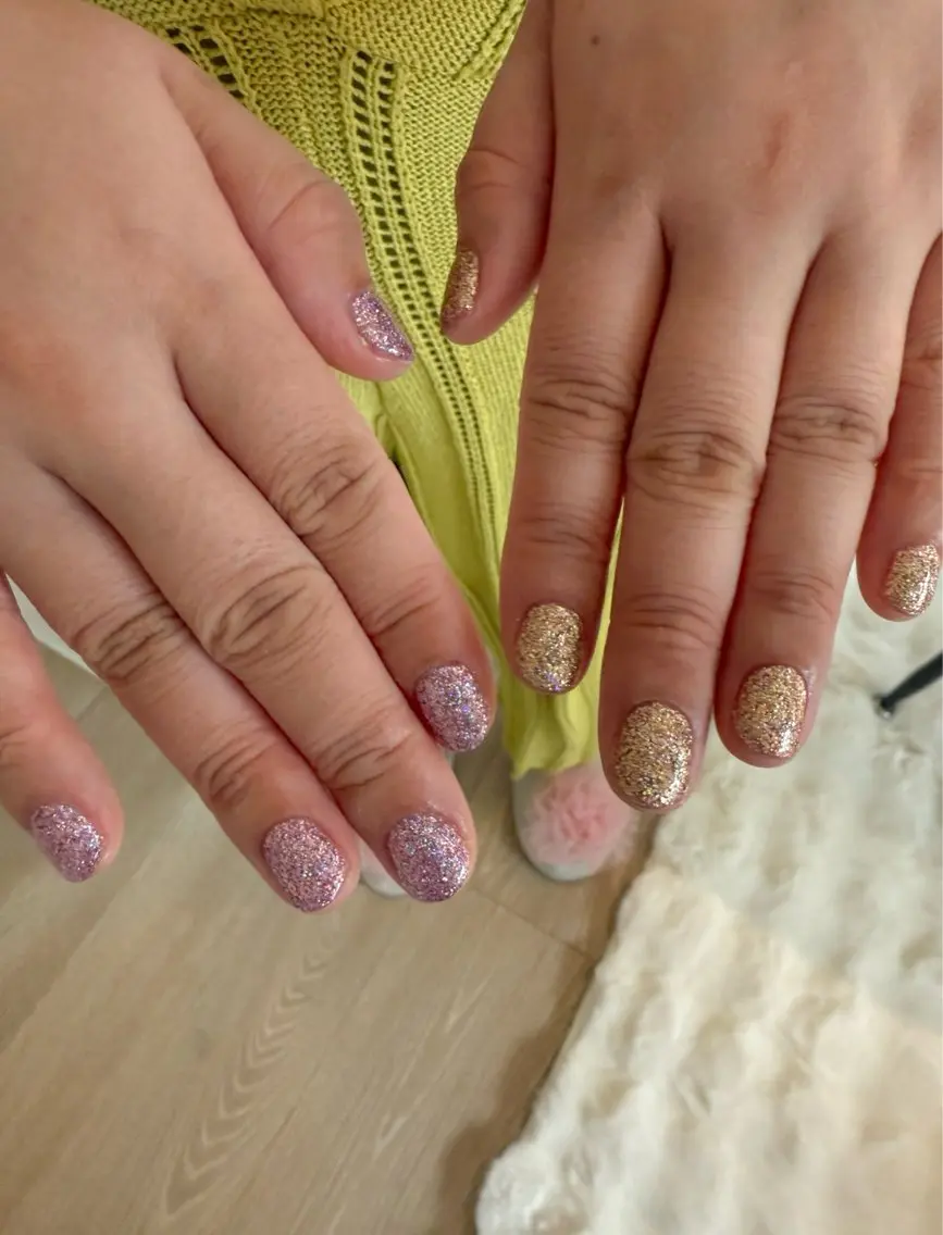 ネイル ゴールド キラキラネイル ラメ(グリッター) ワンカラーネイル ピンク nail salon Estelleのネイルデザイン