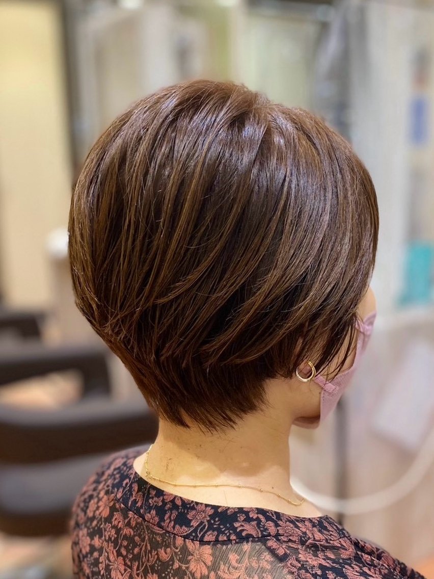 ショート カット こちんだ ともかのヘアスタイル