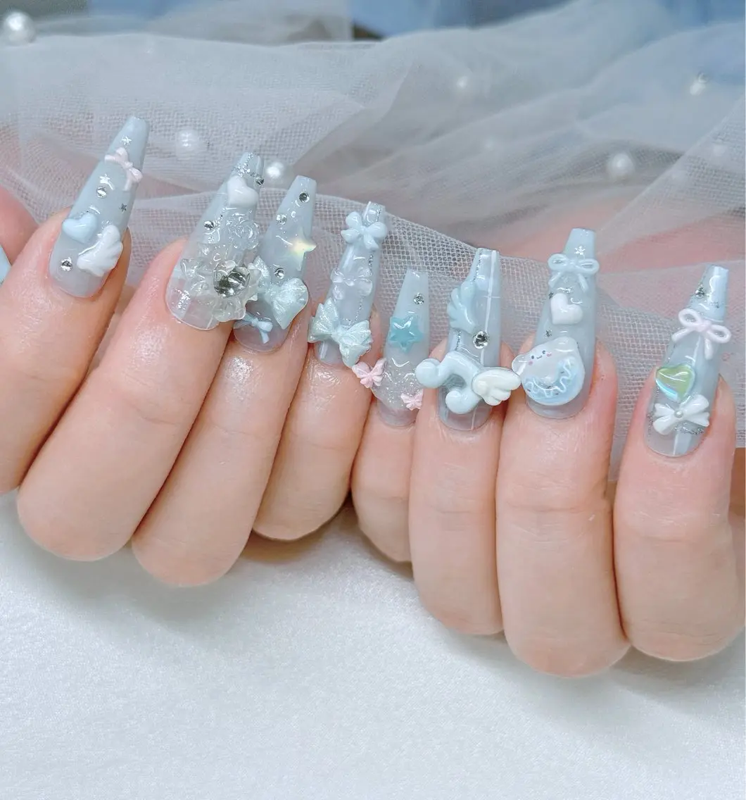 ネイル アートネイル チークネイル 韓国ネイル マグネットネイル ニュアンスネイル ハンドネイル NAILS168 新大久保店のネイルデザイン