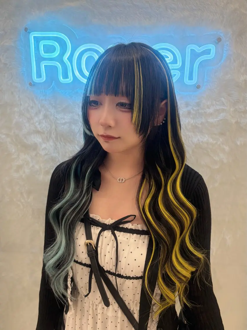ロング エクステ 三尾 樺緒のヘアスタイル