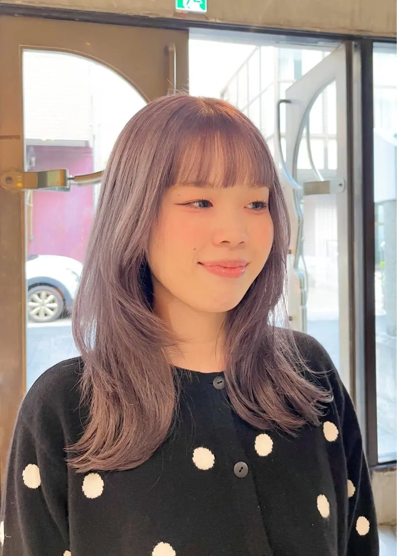 ミディアム カラー カット ヘアカラー トリートメント ヘアセット 似合わせベージュ 🍯ayumi🍯のヘアスタイル