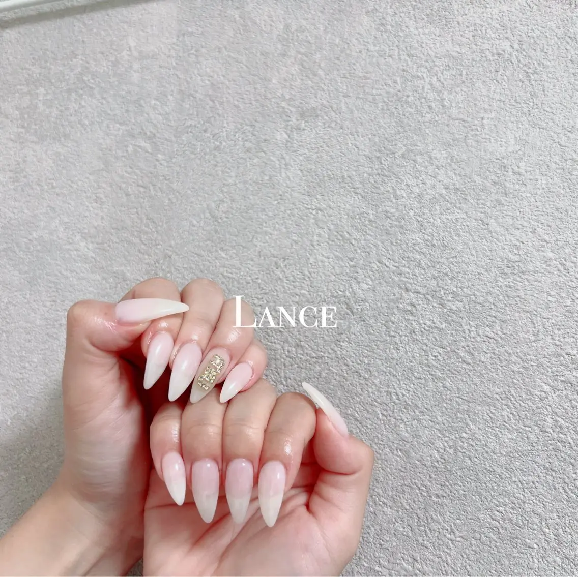 ネイル オーロラネイル フットネイル フレンチネイル キラキラネイル 韓国ネイル ハンドネイル Lance nailのネイルデザイン