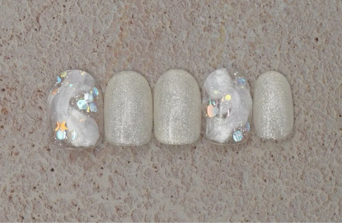 ネイル ゆら 練習生💅🏻のネイルデザイン