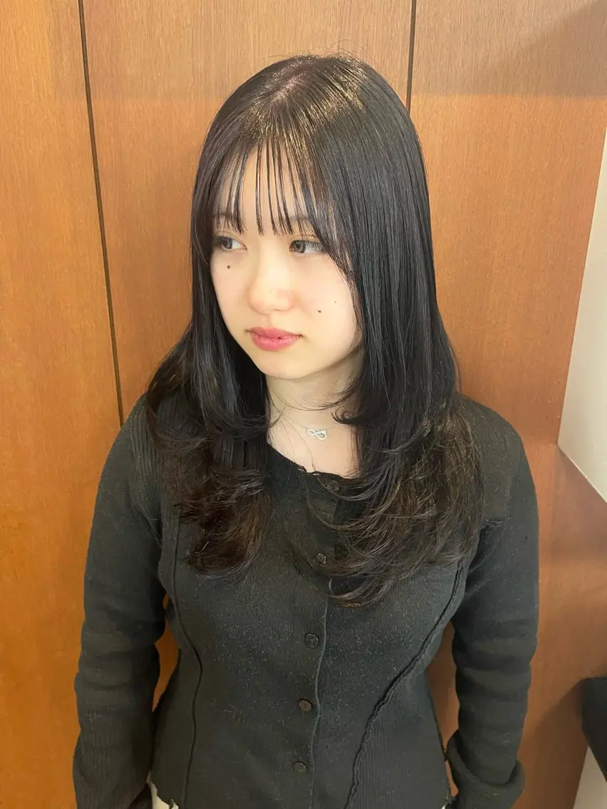 ロング カラー 岩下 侑里のヘアスタイル