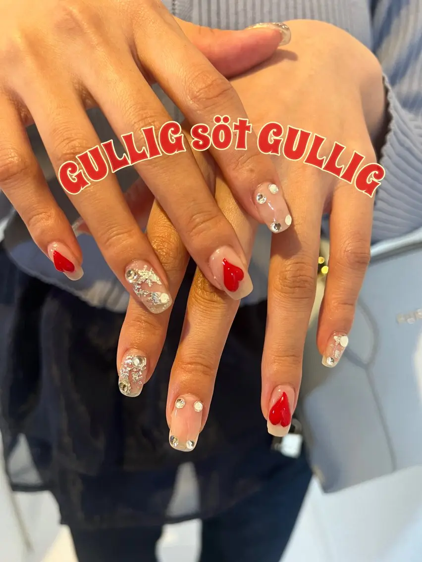 ネイル ハンドネイル フットネイル GULLIG söt GULLIGのネイルデザイン