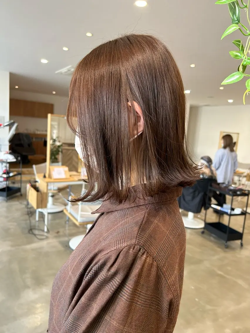 デザインカット+うる艶カラー+トリートメント🩶の写真