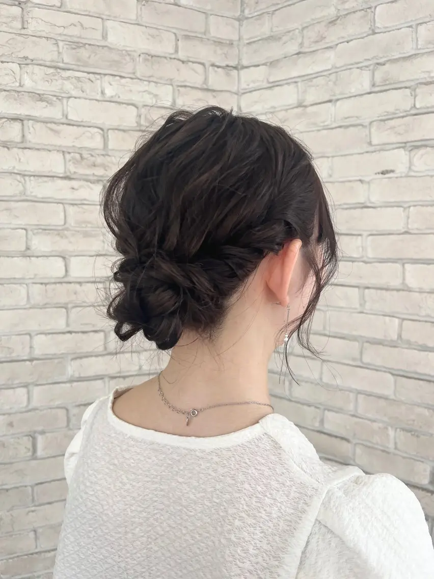セミロング ヘアセット ハイトーンカラー シールエクステのヘアスタイル